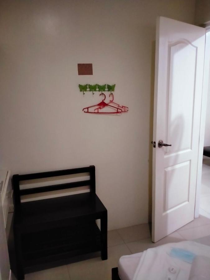 V.F. Riton Apartelle Laoag Exterior photo
