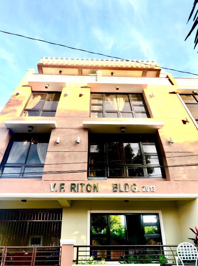 V.F. Riton Apartelle Laoag Exterior photo