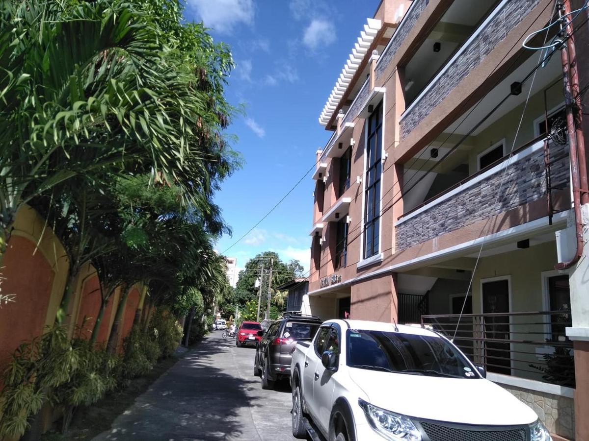 V.F. Riton Apartelle Laoag Exterior photo